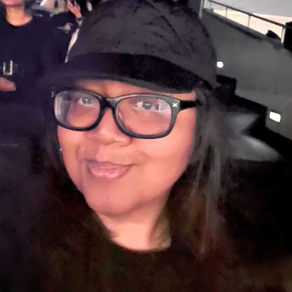 Meet your Posher, Theodora